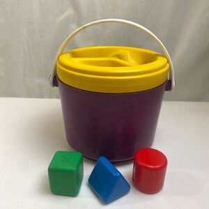 Vintage Tupperware Tuppertoys Classic SHAPE-O-TOY Bucket 3 Shapes Sz 6.5x5.5”